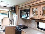 2016 Thor Motor Coach Hurricane Photo #13