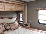 2016 Thor Motor Coach Hurricane Photo #17