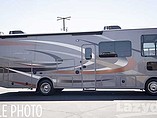 2016 Thor Motor Coach Hurricane Photo #2