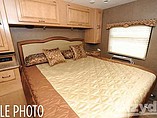 2016 Thor Motor Coach Hurricane Photo #9