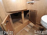 2016 Thor Motor Coach Hurricane Photo #32