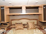 2016 Thor Motor Coach Hurricane Photo #36