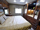 2016 Thor Motor Coach Hurricane Photo #10