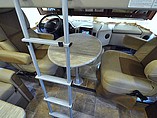 2016 Thor Motor Coach Hurricane Photo #15
