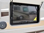 2016 Thor Motor Coach Hurricane Photo #17
