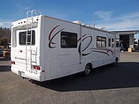 2004 Thor Motor Coach Hurricane Photo #5