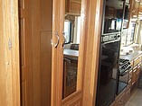 2004 Thor Motor Coach Hurricane Photo #18
