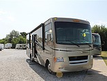 2011 Thor Motor Coach Hurricane Photo #2