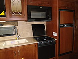 2015 Thor Motor Coach Hurricane Photo #9