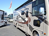 2015 Thor Motor Coach Hurricane Photo #4
