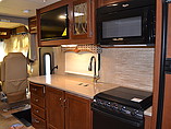 2015 Thor Motor Coach Hurricane Photo #8