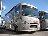 2015 Thor Motor Coach Hurricane Photo #2