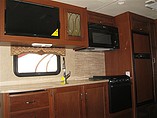 2015 Thor Motor Coach Hurricane Photo #8