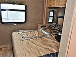 2015 Thor Motor Coach Hurricane Photo #15