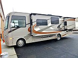 2015 Thor Motor Coach Hurricane Photo #2