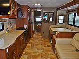 2015 Thor Motor Coach Hurricane Photo #12