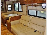 2015 Thor Motor Coach Hurricane Photo #15