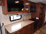 2015 Thor Motor Coach Hurricane Photo #7