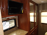 2015 Thor Motor Coach Hurricane Photo #13