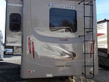 2015 Thor Motor Coach Hurricane Photo #6