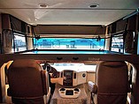 2015 Thor Motor Coach Hurricane Photo #9
