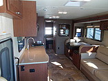 2015 Thor Motor Coach Hurricane Photo #12