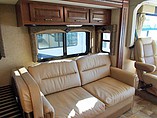 2015 Thor Motor Coach Hurricane Photo #16