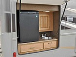 2016 Thor Motor Coach Hurricane Photo #2