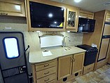 2016 Thor Motor Coach Hurricane Photo #9
