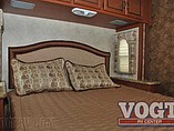 2012 Thor Motor Coach Hurricane Photo #9