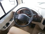 2013 Thor Motor Coach Hurricane Photo #8