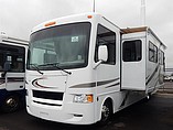 2013 Thor Motor Coach Hurricane Photo #2