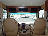 2013 Thor Motor Coach Hurricane Photo #4