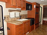 2013 Thor Motor Coach Hurricane Photo #14