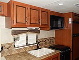 2013 Thor Motor Coach Hurricane Photo #16