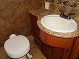 2013 Thor Motor Coach Hurricane Photo #18