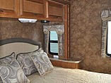 2014 Thor Motor Coach Hurricane Photo #3