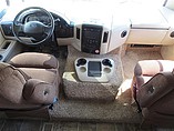 2012 Thor Motor Coach Hurricane Photo #3