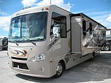 2015 Thor Motor Coach Hurricane Photo #2