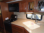 2015 Thor Motor Coach Hurricane Photo #9