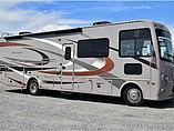 2015 Thor Motor Coach Hurricane Photo #2