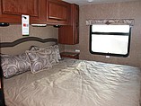 2015 Thor Motor Coach Hurricane Photo #12