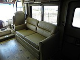 2015 Thor Motor Coach Hurricane Photo #8