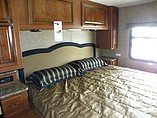 2015 Thor Motor Coach Hurricane Photo #10