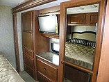2015 Thor Motor Coach Hurricane Photo #11