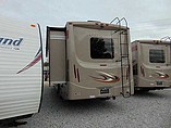 2015 Thor Motor Coach Hurricane Photo #6