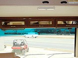 2015 Thor Motor Coach Hurricane Photo #14