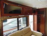 2015 Thor Motor Coach Hurricane Photo #21