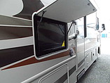 2015 Thor Motor Coach Hurricane Photo #4