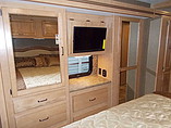 2015 Thor Motor Coach Hurricane Photo #30